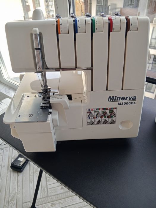 Коверлок (оверлок, розпошивалка) Minerva M3000CL