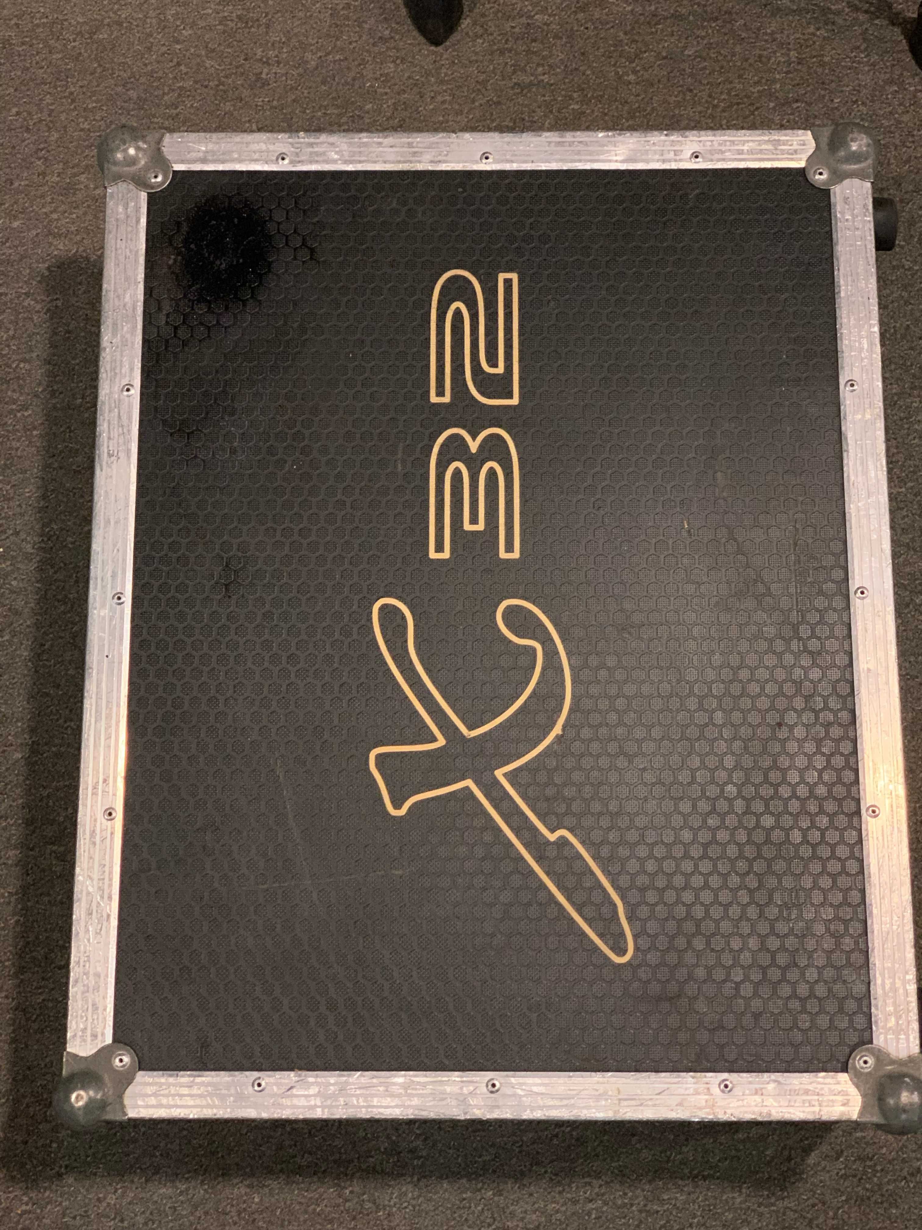 Berhinger X32 Producer + CASE + Klark Teknik DN32-WSG (WAVES) STAN BDB