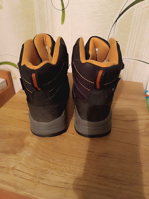 Классные термоботинки