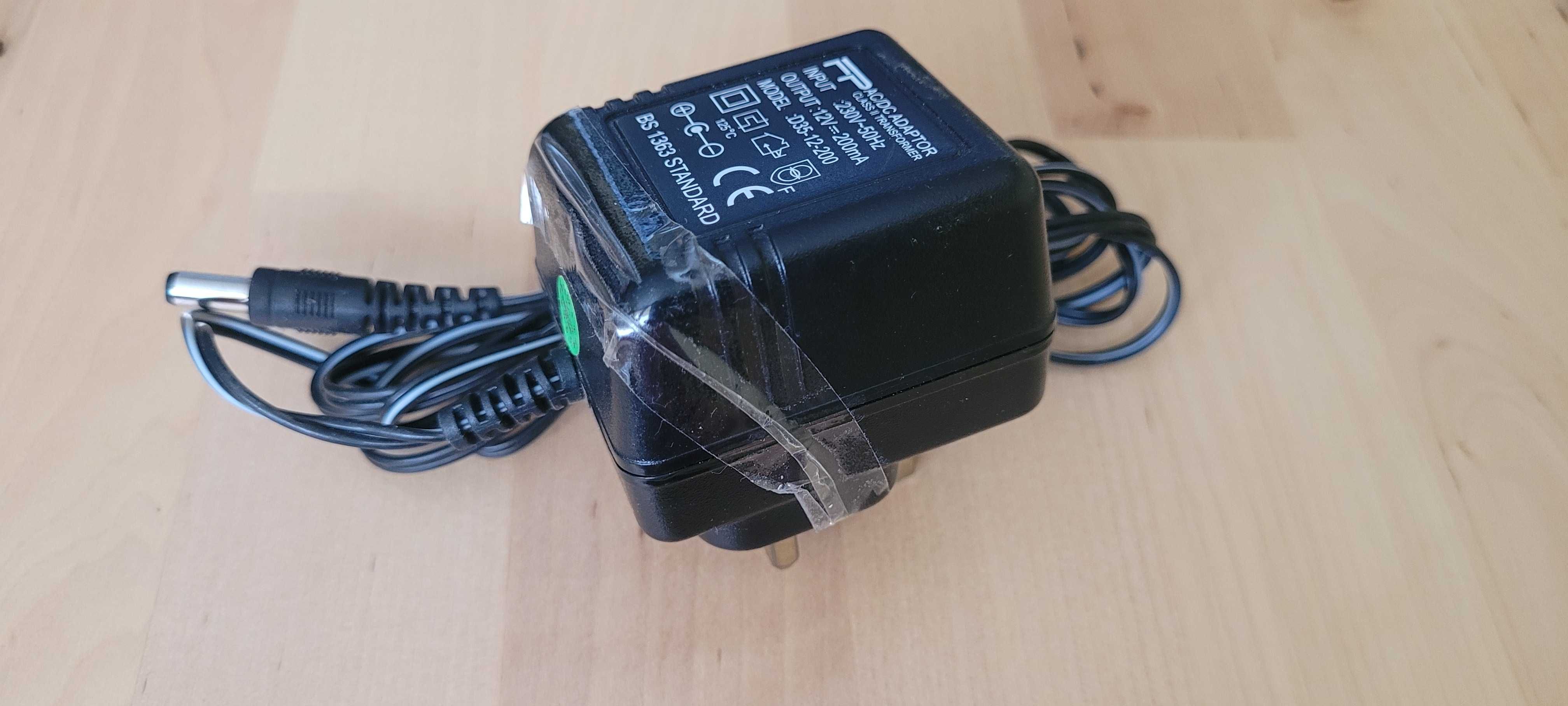 Ładowarka / zasilacz nr 15, D35_12_200, 12V / 200mA