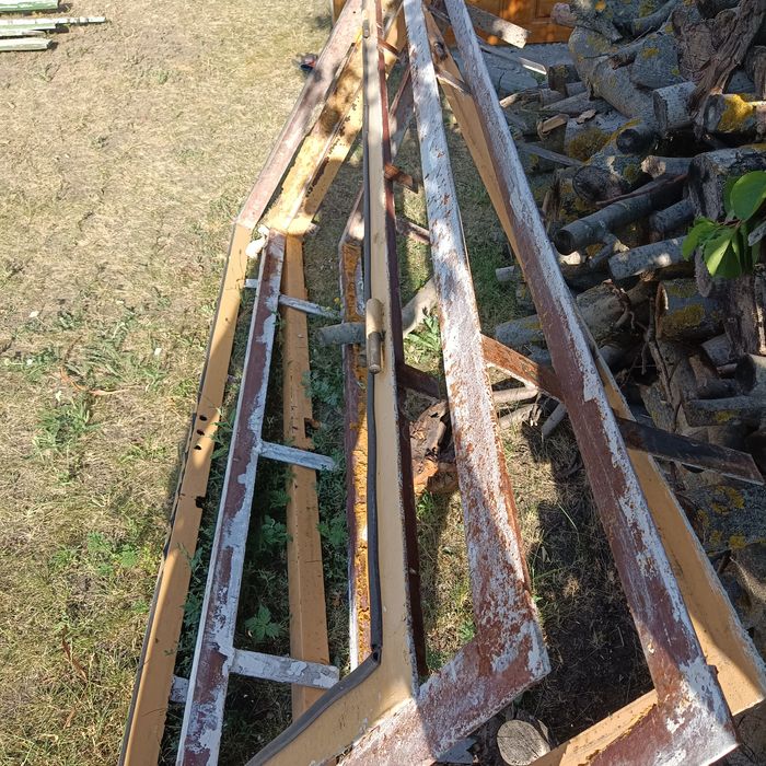 Двері вхідні металеві