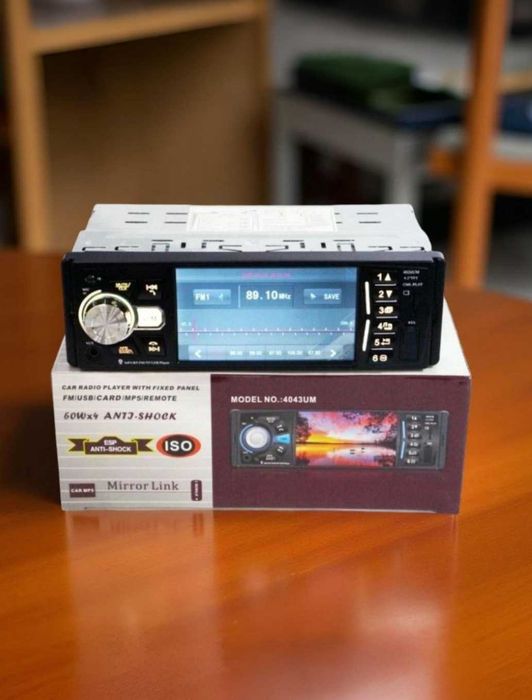 Автомагнітола з сенсорним екраном 4,1 bluetooth usb fm