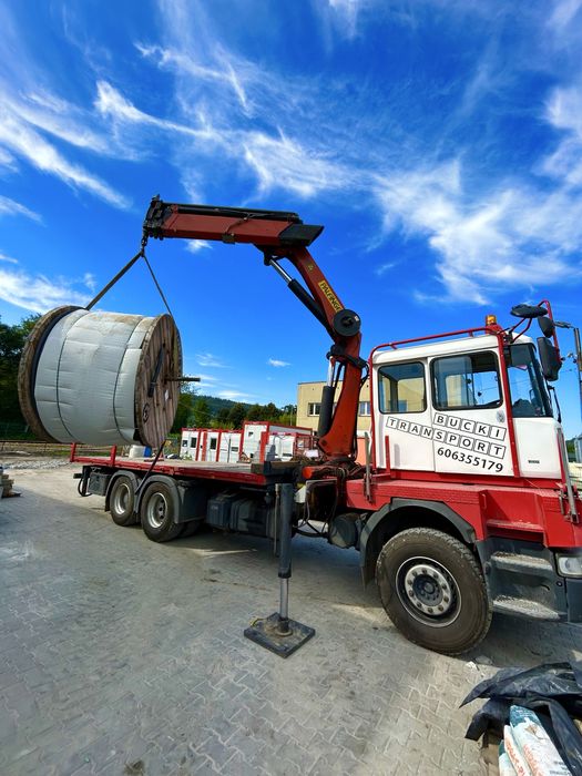 Transport bębnów slupów palety kontenery