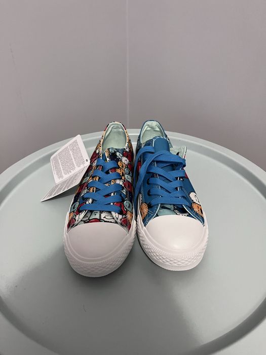 Підліткові яскрасі кеди