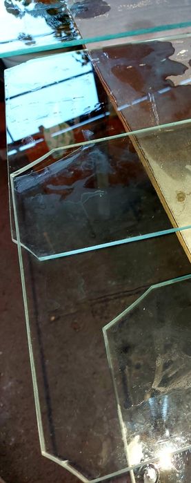 Полка закаленное полированное стекло б/у