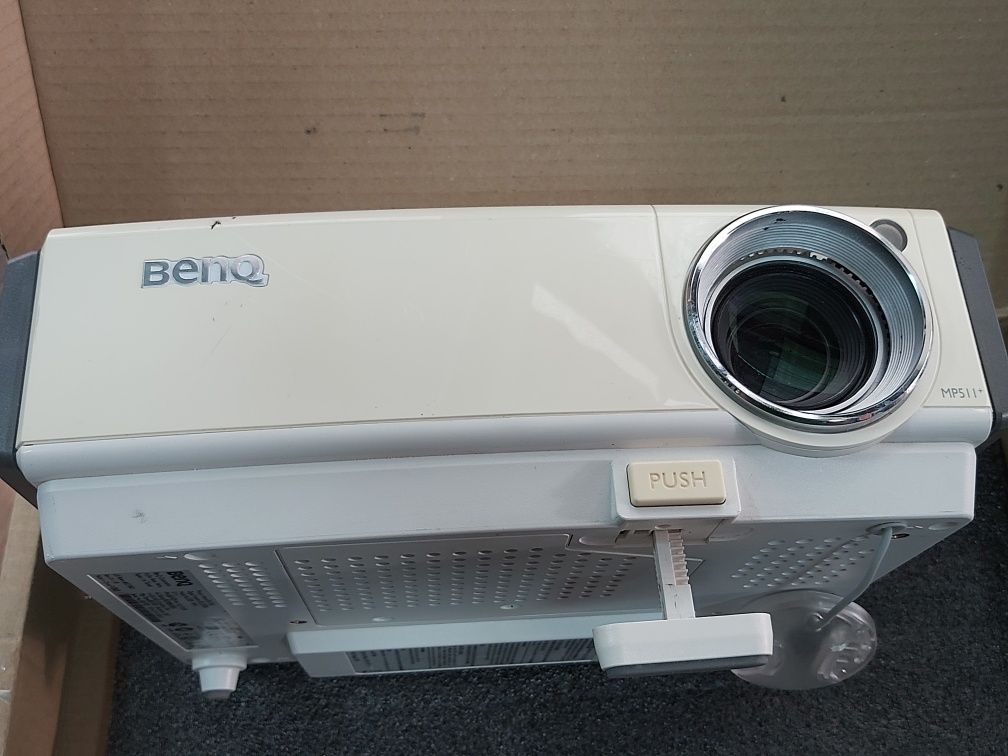 Проектор BenQ MP511