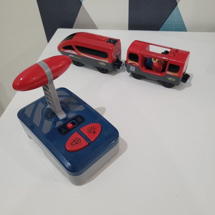 Поїзд playtive для дерев'яної залізниці