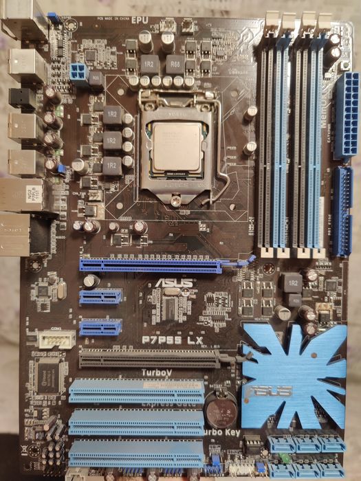 Увесь набор лотом за 1000грн продам
Дешеві Материнська плати Asus p887