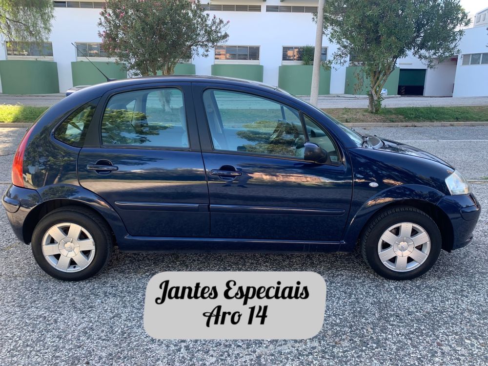 C3 Exclusive * Apenas 156 mil km * Bem Estimado * Ar Condicionado