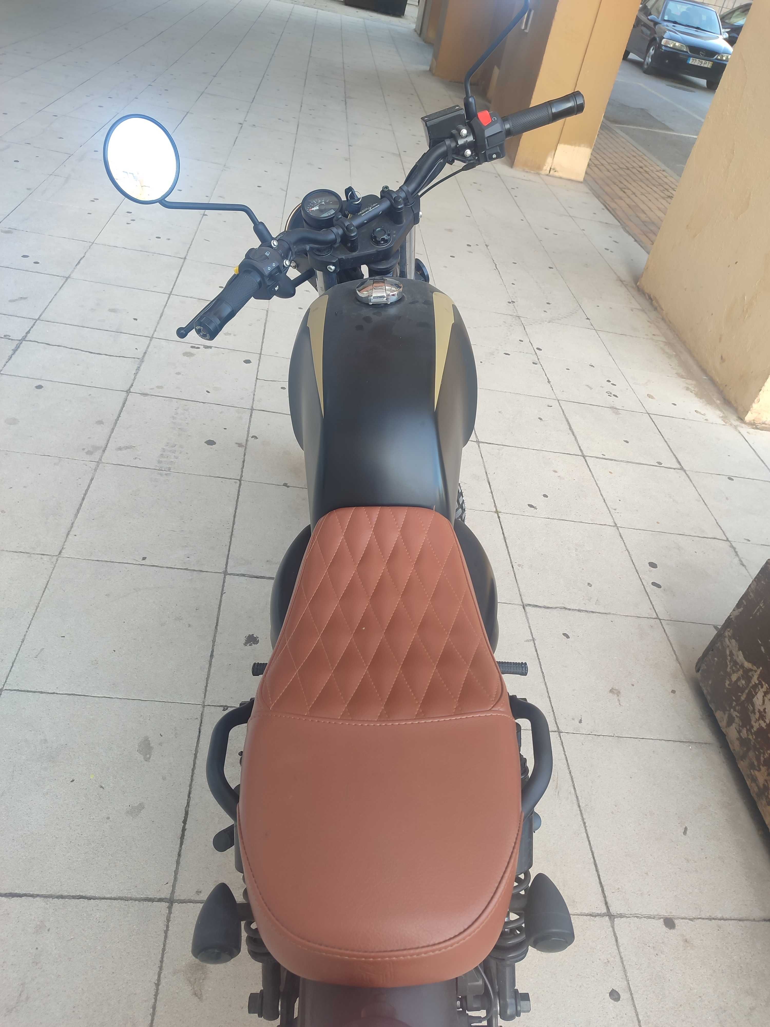 Mutt Fat Sabbath Cafe Racer 250CC
