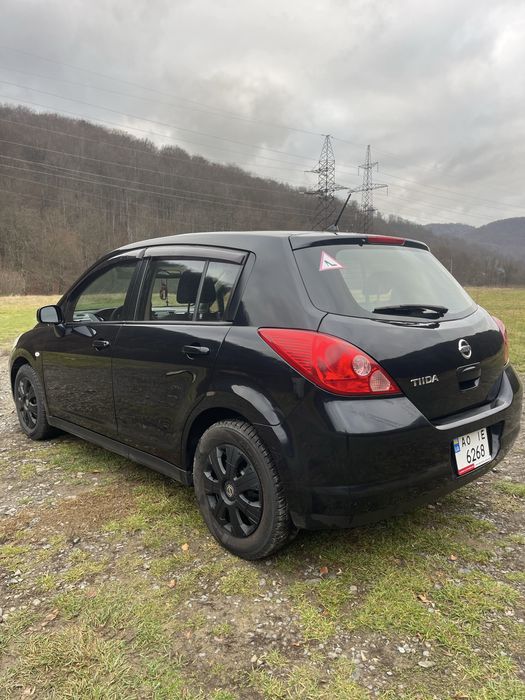Ніссан тііда 2008рік 1.6  автомат