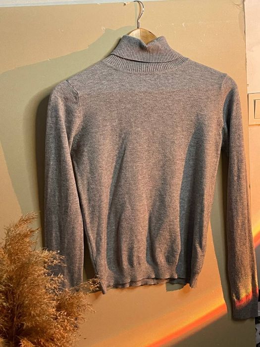 Женский гольф серый