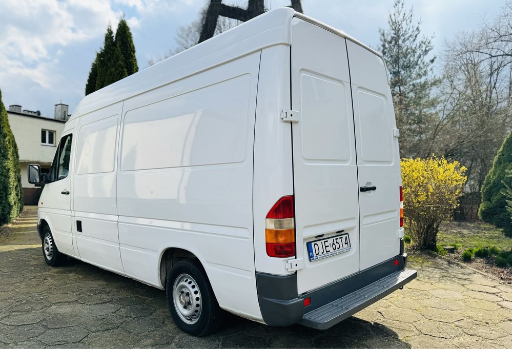 Mercedes Sprinter Foodtrack warzywniak piekarnia bar sklep