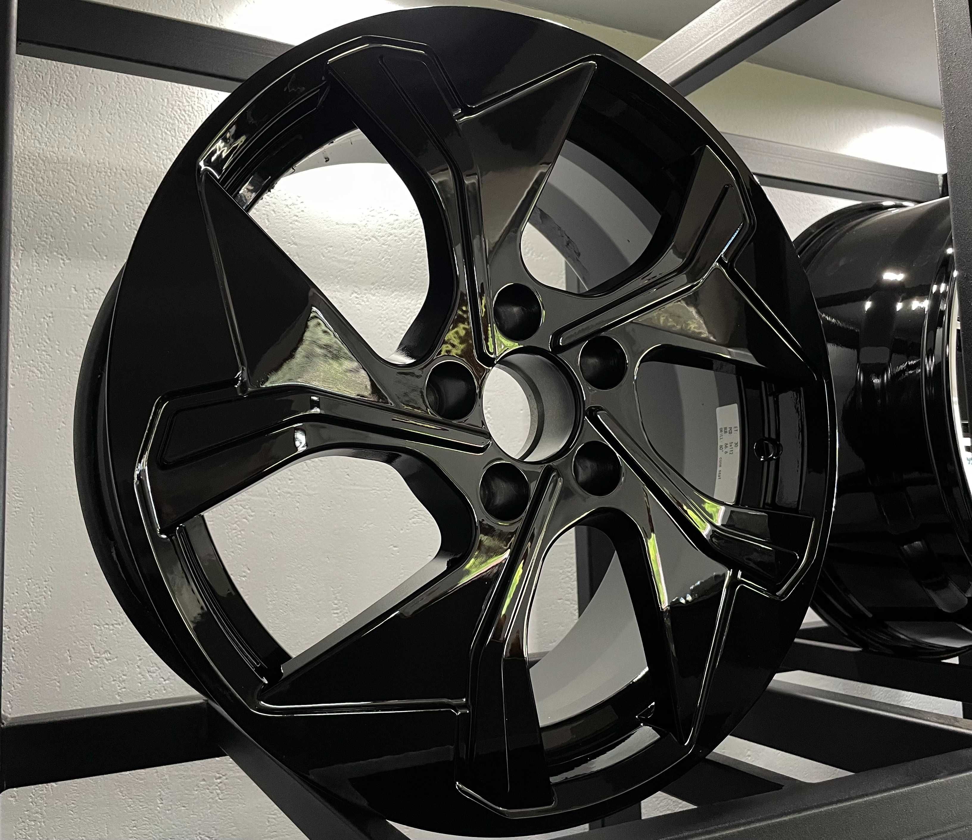 4x Felga alu Mega Wheels Triton 7.5x17 ET30 66.6 5x112 / 5138