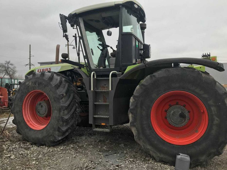 Елементи тракторів Claas 3800 3300 Xerion / Atles 936