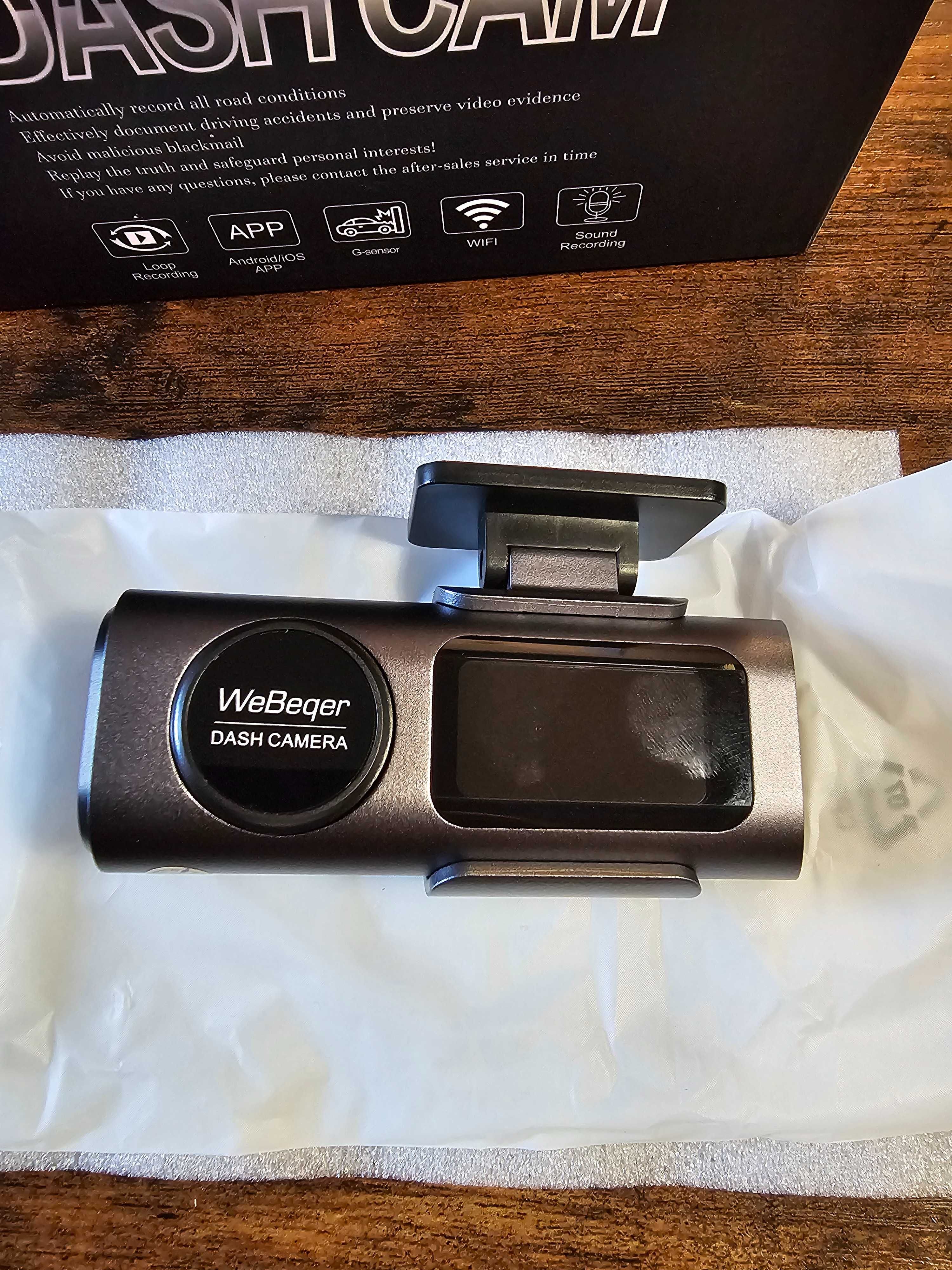 WeBeqer Dash Cam Q20
Kamera na deskę rozdzielczą 4K