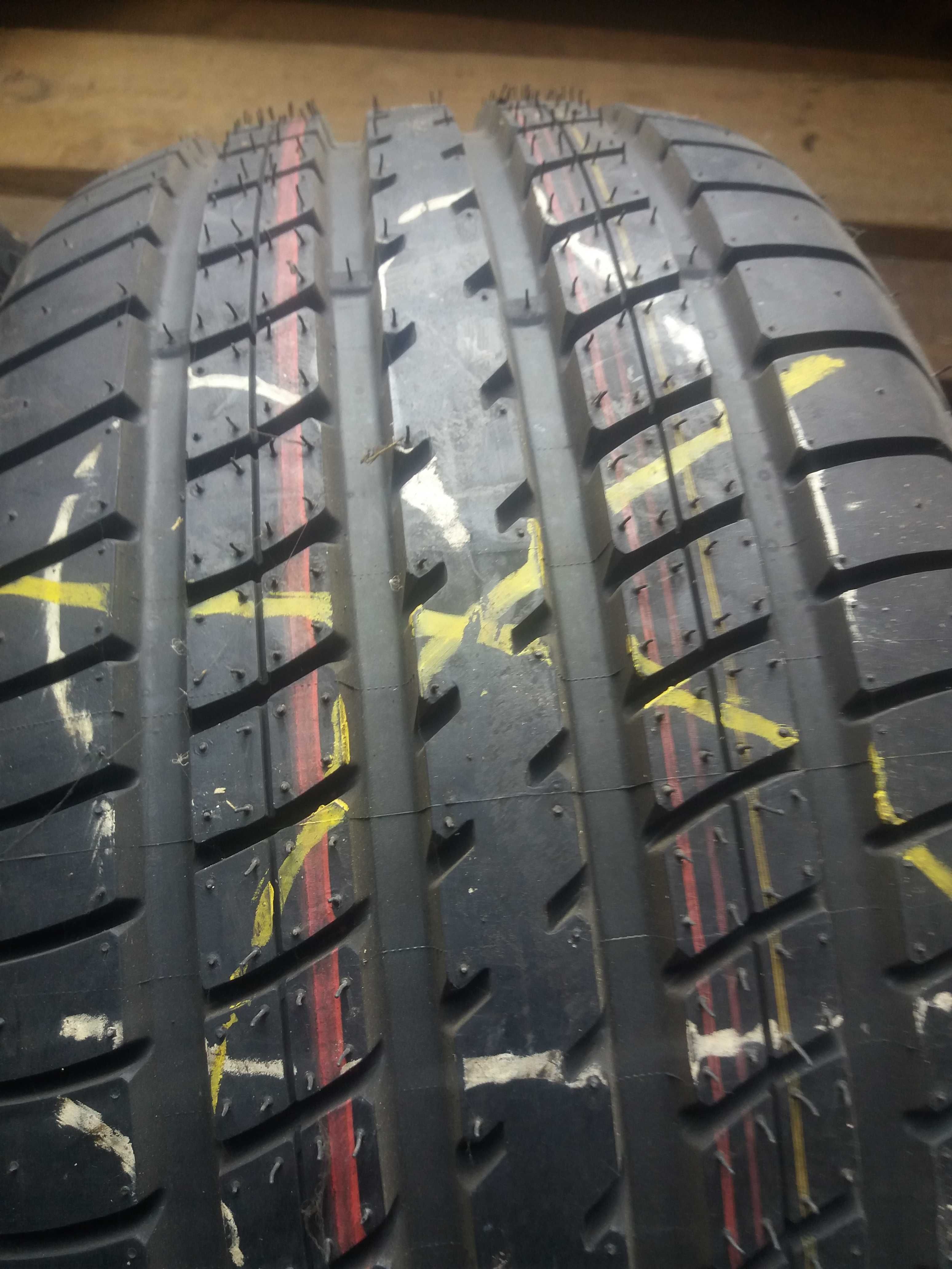 225 / 45 / R 13 Dunlop Sport 2000