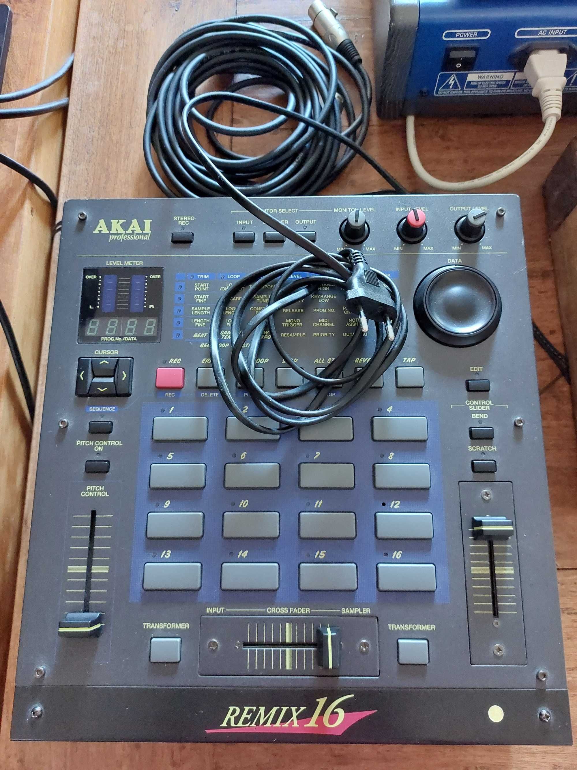 Akai Professional Remix 16 Sampler