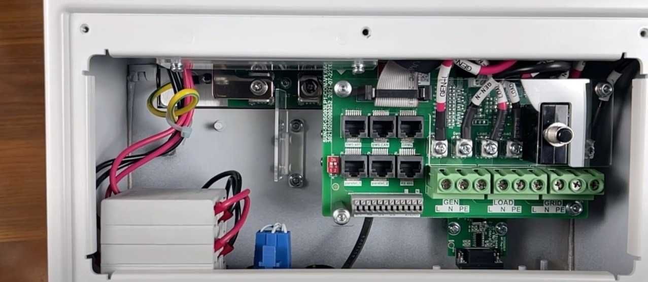 Гібридний Інвертор Deye SUN-6K-SG03LP1-EU