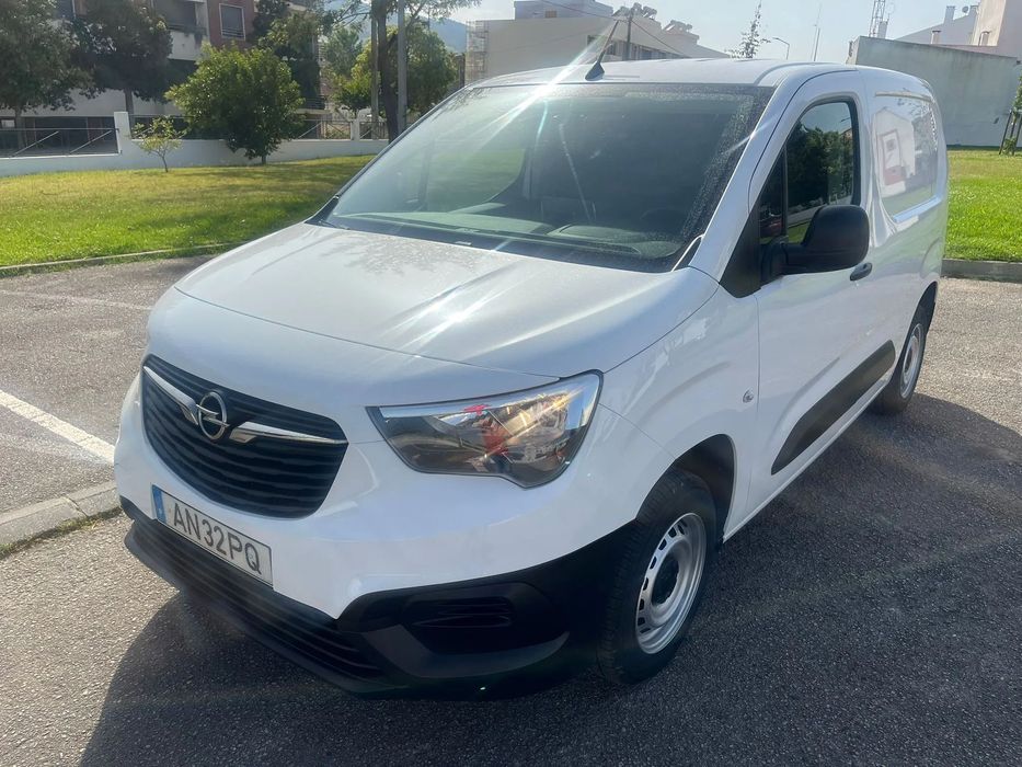 Opel COMBO 1.5 102cv 3 LUGARES - AC - IVA DEDUTÍVEL