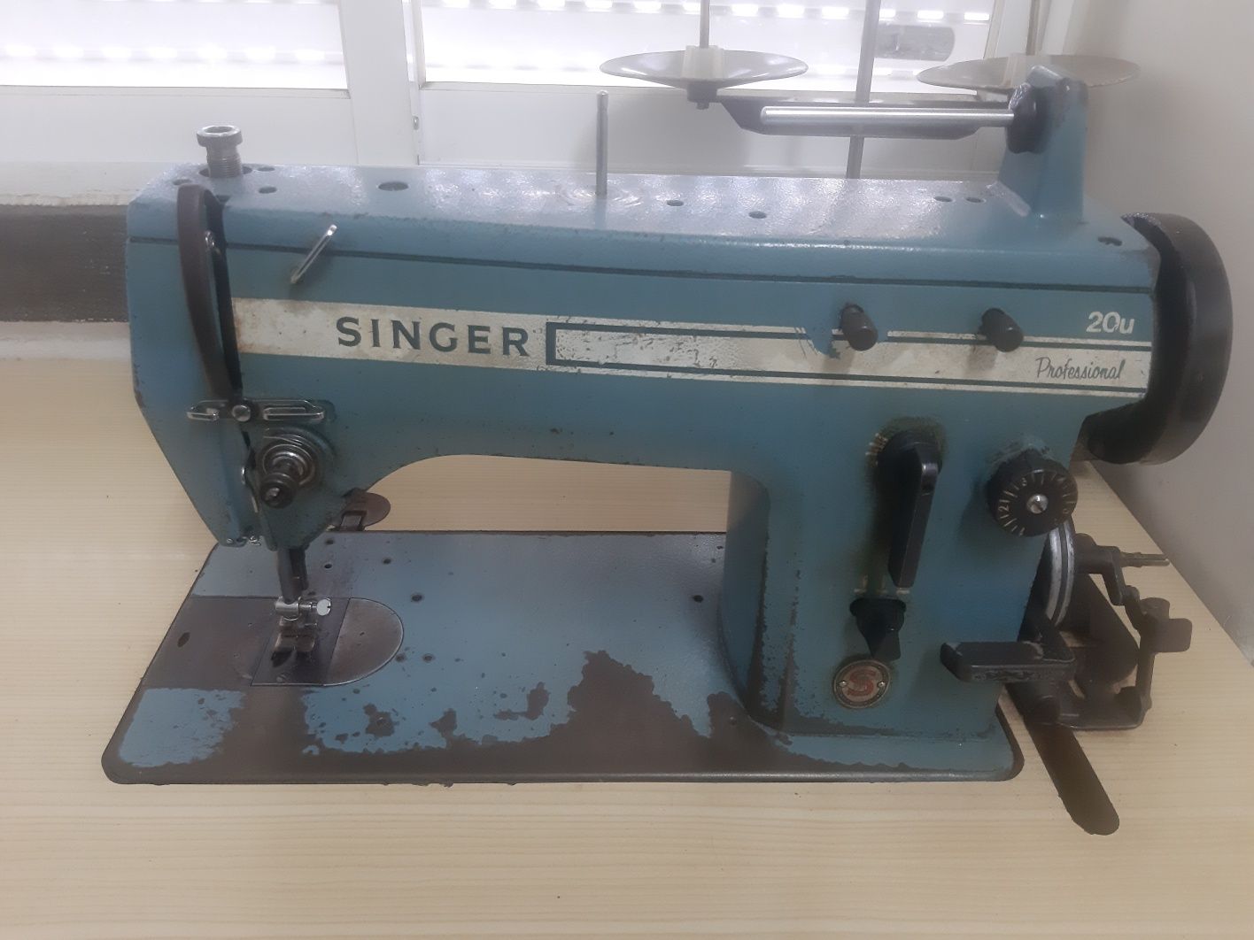 Maquina de costura singer