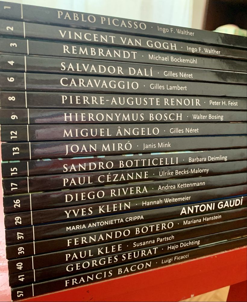 Livros da Taschen de diferentes artistas