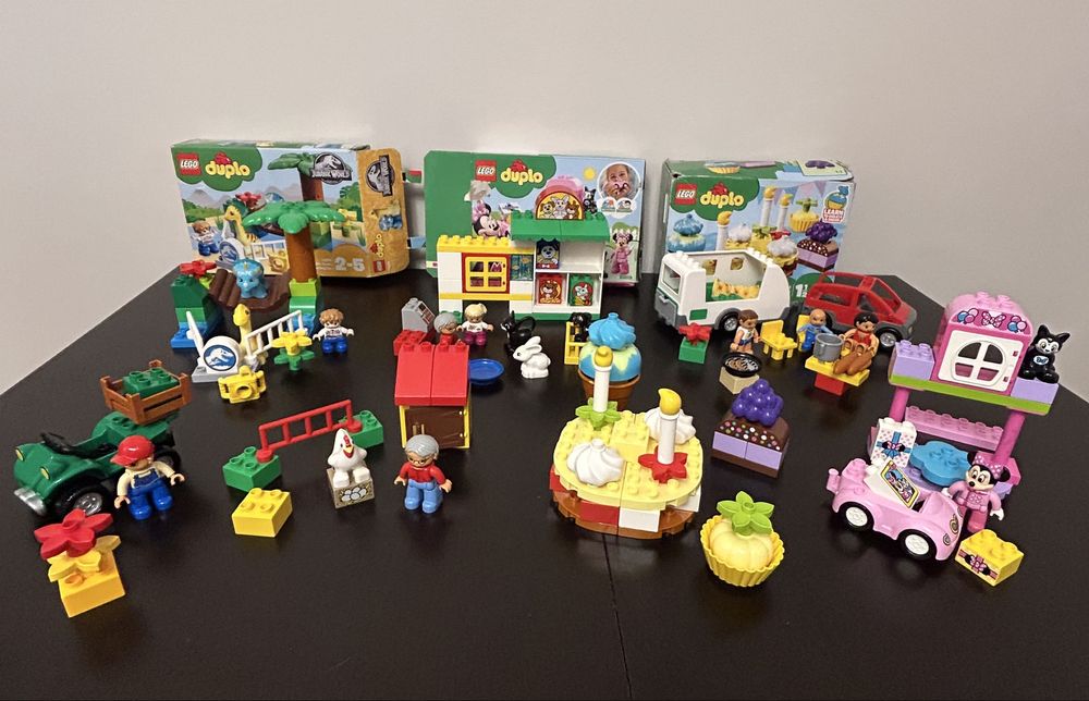Lego Duplo siedem zestawów
