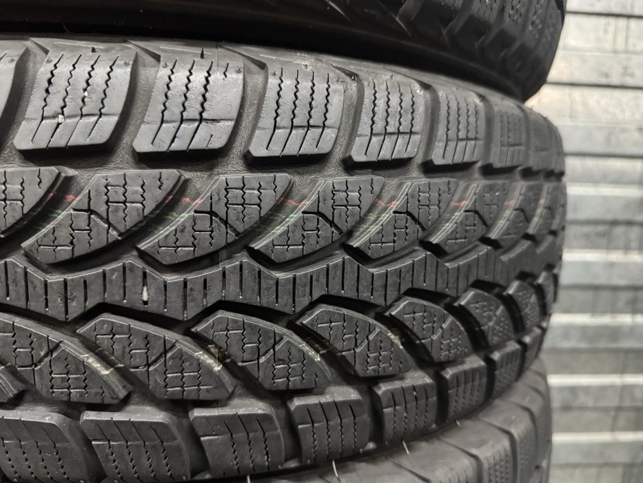 шини б.у зима 195/65 R15 Bridgestone Blizzak LM-32 склад резини