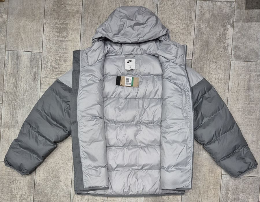 Куртка Nike Storm-fit Windrunner Primaloft FB8185-077