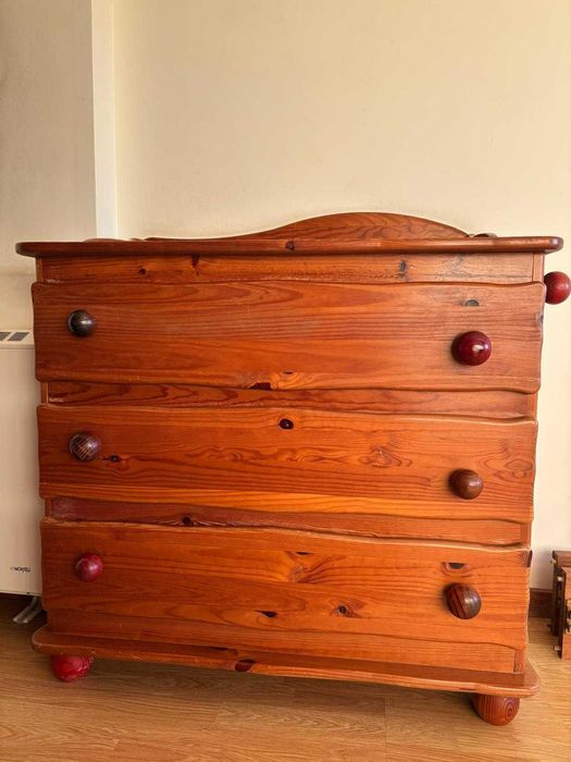 Mobília de quarto individual em madeira de pinho maciço