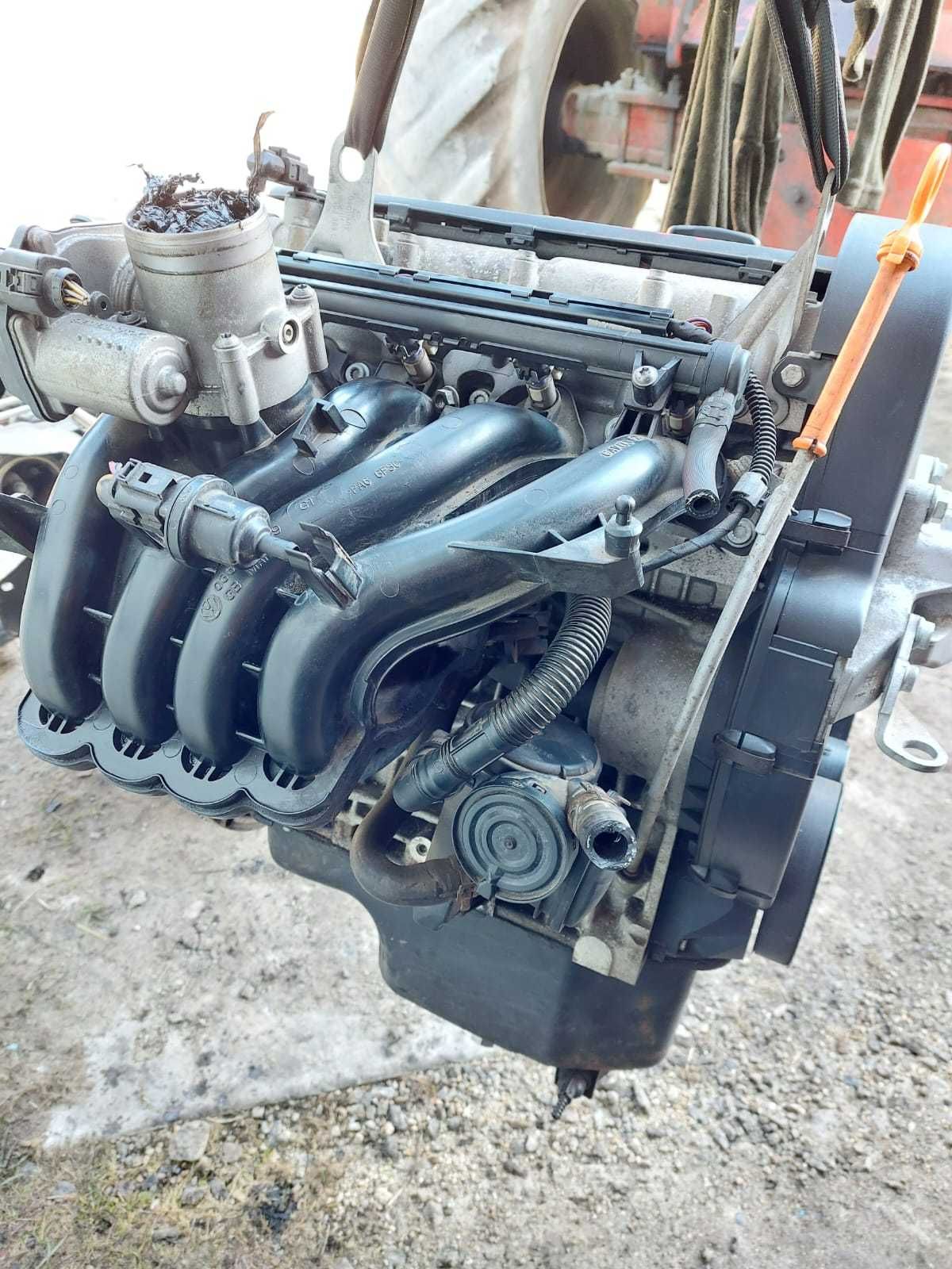 VW  AUDI  SKODA  Silnik  1,4 E  16 V   CGG   2010 r.  kompletny