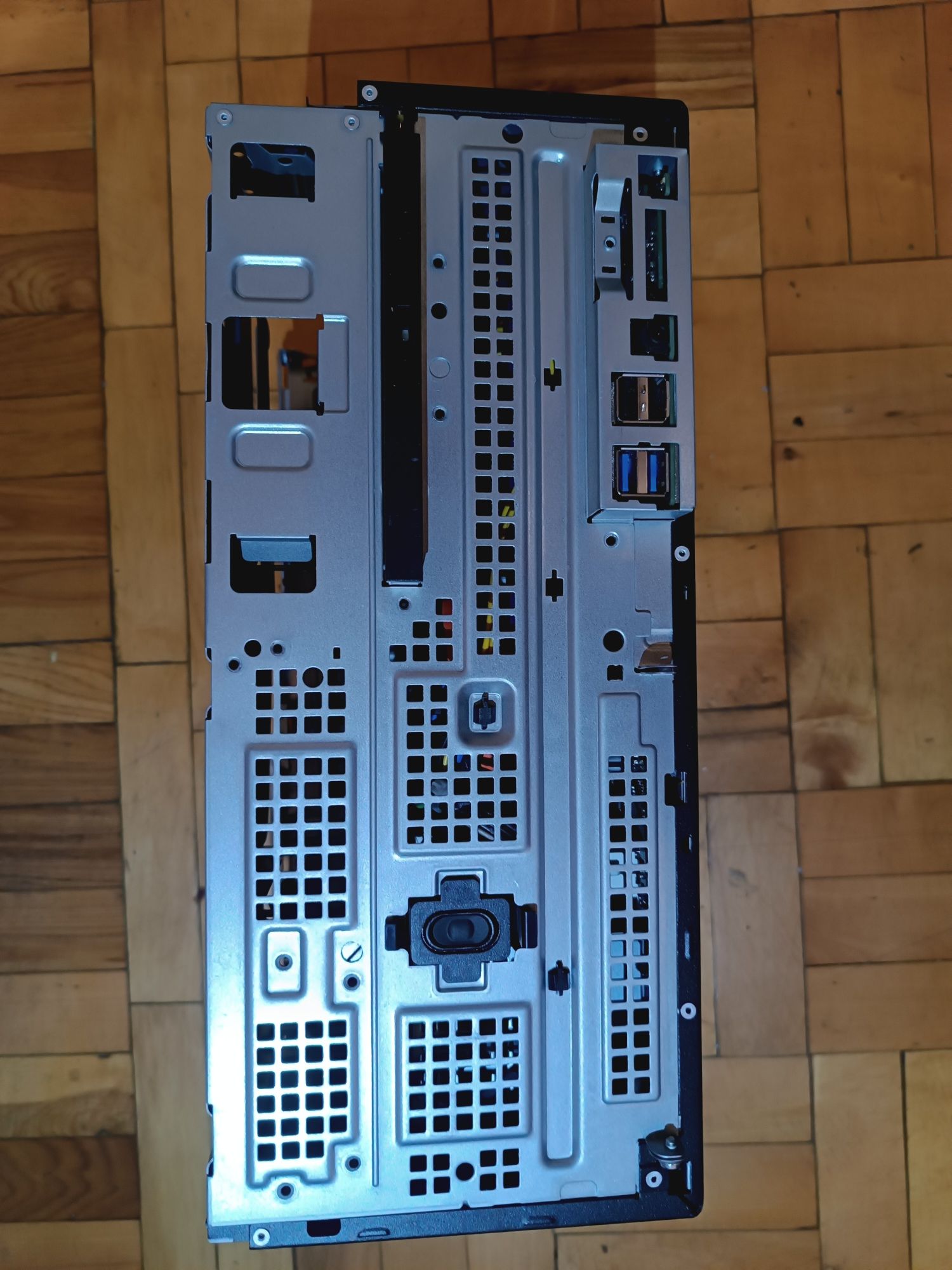 Комплект Dell 3050 Intel Core i3-6100 3,7Ghz DDR4 4Gb SSD M.2 128Gb