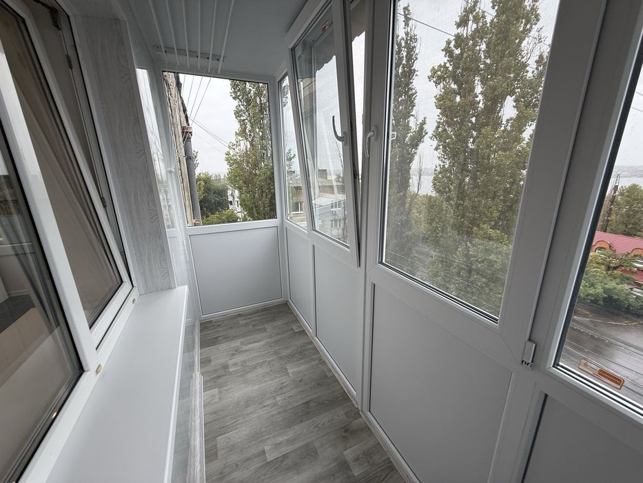 Продаю стильную видувую 1-ку Яхт Клуб