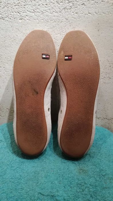 Damskie trampki TOMMY HILFIGER r.38 skóra stan bardzo dobry