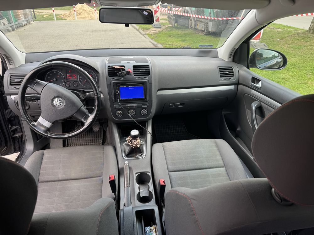 Volkswagen Golf V