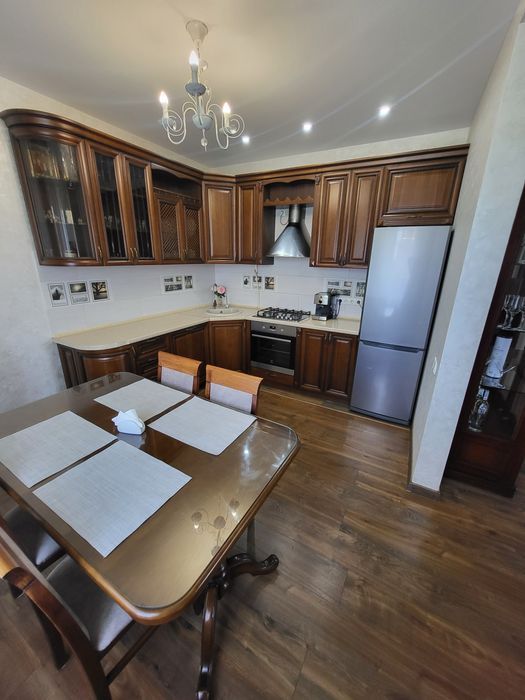 Продаж будинку у Вінниці