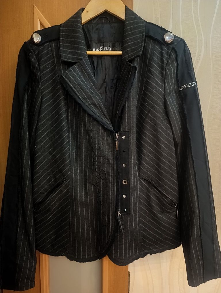 Blezer AIRFIELD roz.42