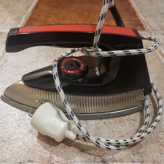 Элекроутюг праска