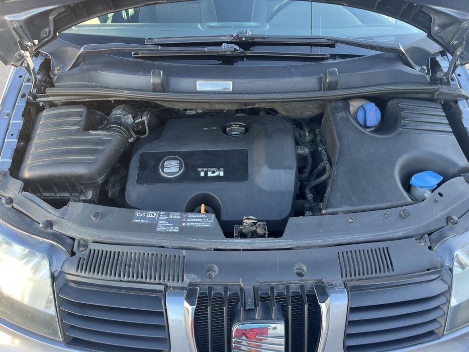 SEAT Alhambra 1.9 TDI 115cv – 7 Lugares – Nacional – Familiar