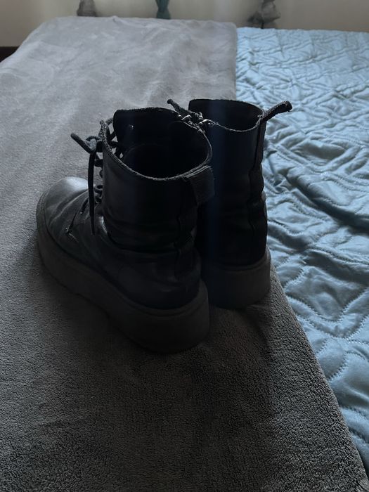 botas pretas seaside