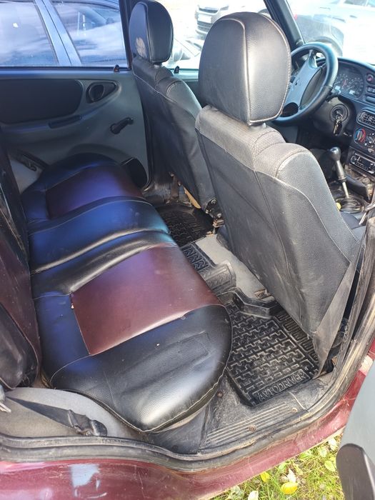 Chevrolet Niva 2004 газ/бенз