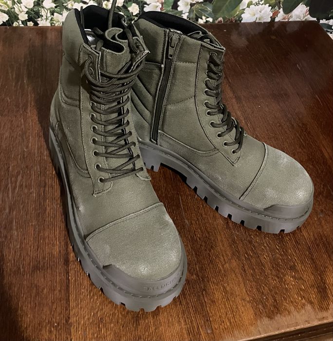 Balenciaga strike boots