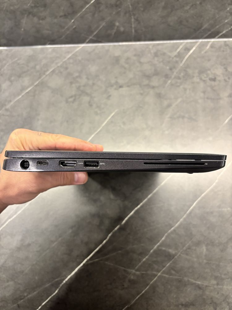 Dell Latitude 5300 2w1 | i7 / 32GB / 1TB SSD / dotyk / Win11 Pro