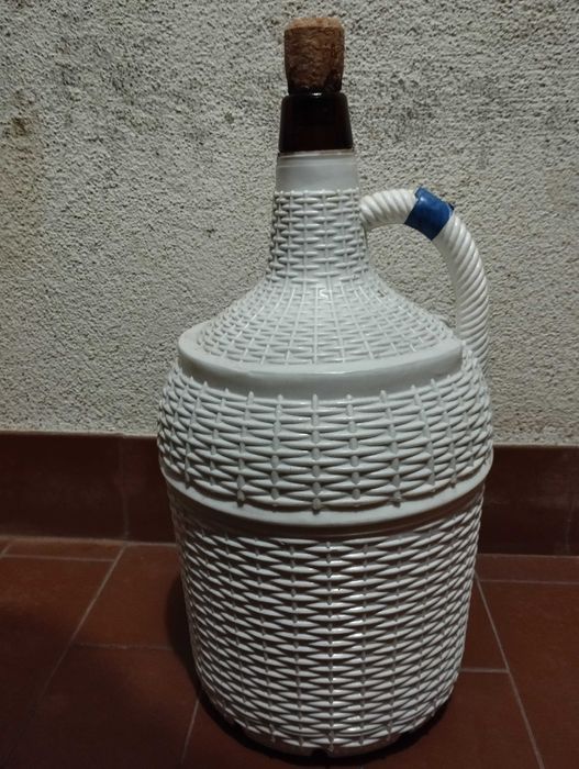 Garrafão de vidro revestido com plástico - 5 litros