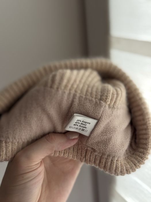 Зимова бежева ангорова шапка на флісі (дуже тепла)