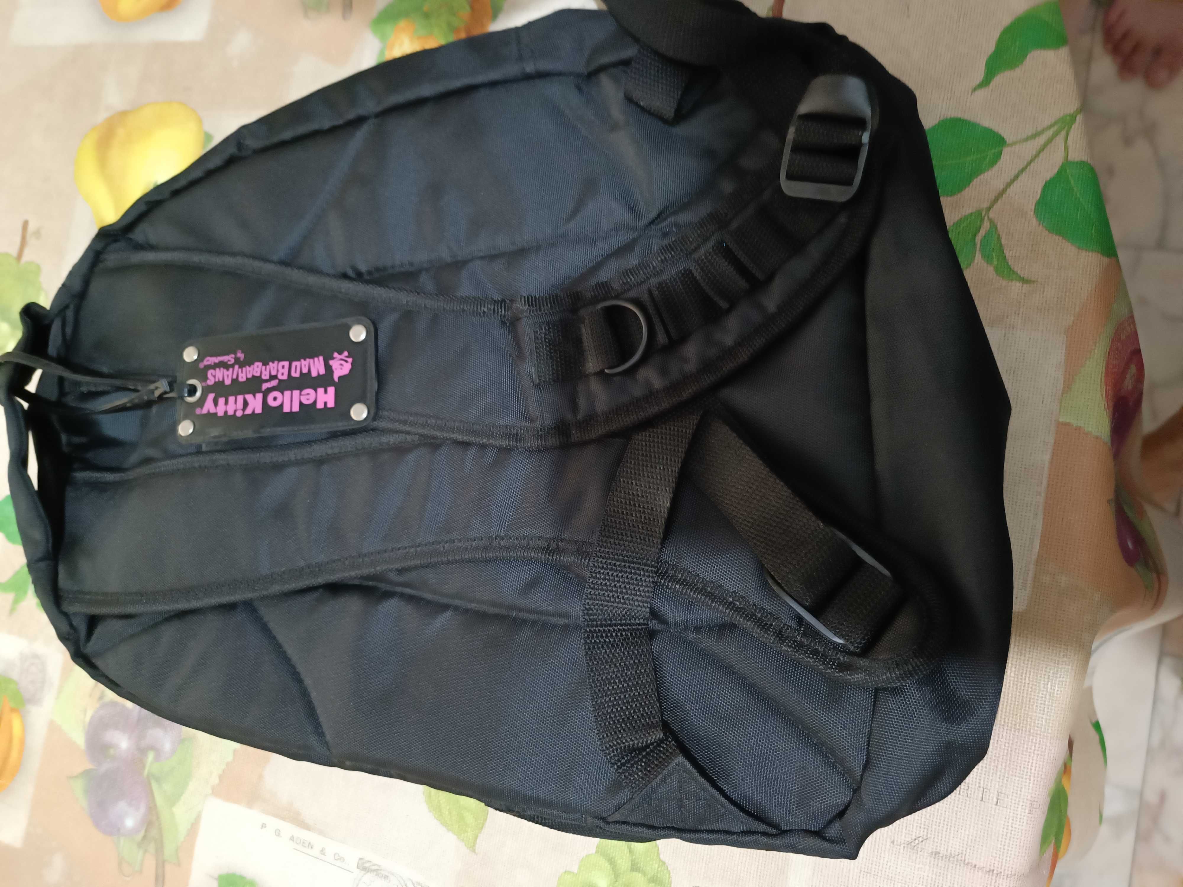 mochila da hello kiti nova