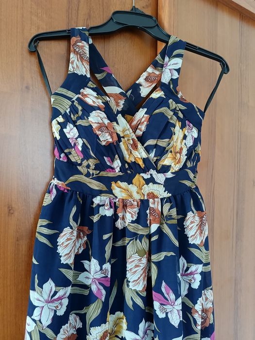 Sukienka długa w kwiaty Amelia Collection