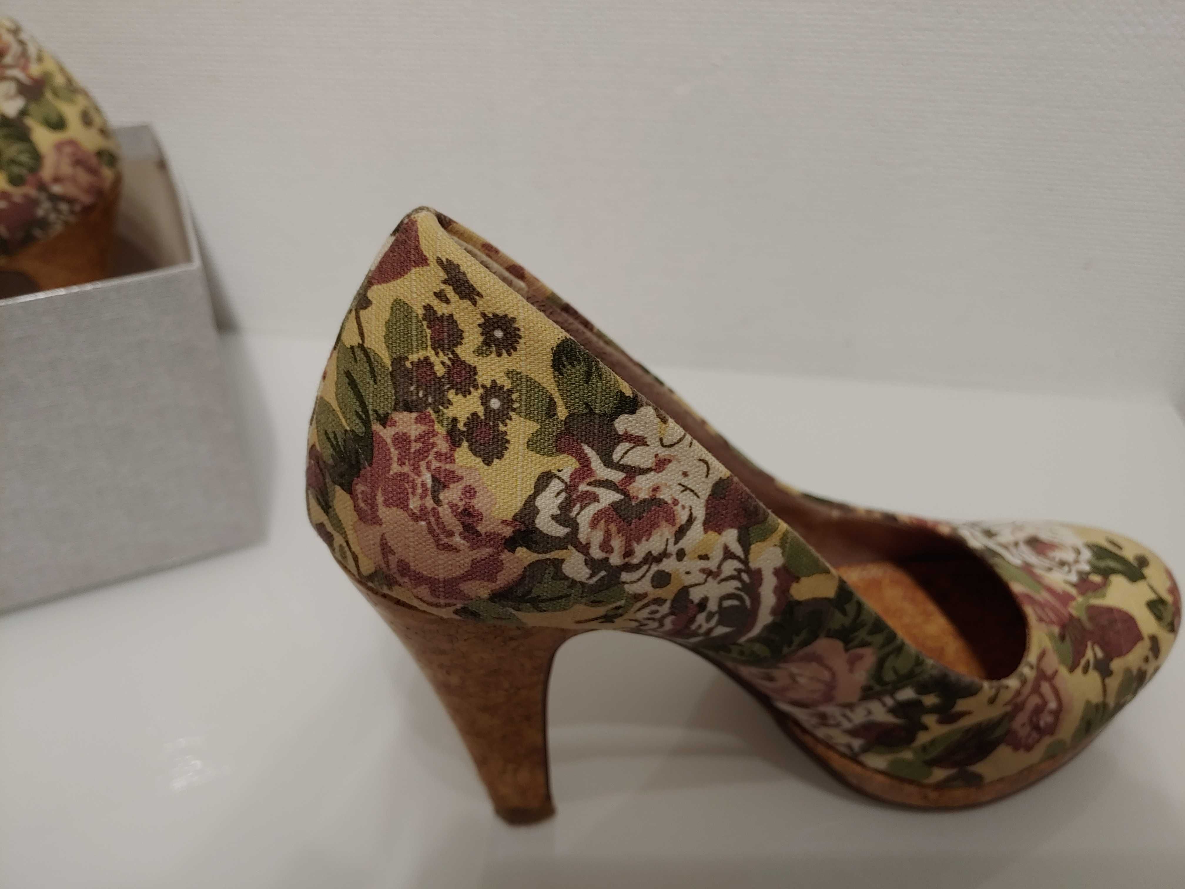 Buty Marco Tozzi. Rozm. 38. Jak nowe. Bardzo oryginalne.