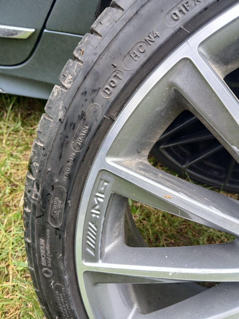 Super stan Felgi Aluminiowe Mercedes 19 cali z oponami michelin pi