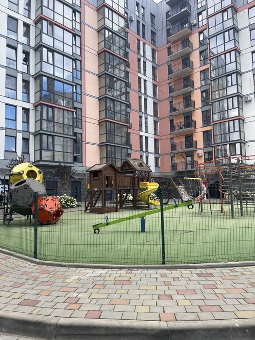 Подобову 1кім. квартира, люкс, в новобудові біля ж.д вокзалу